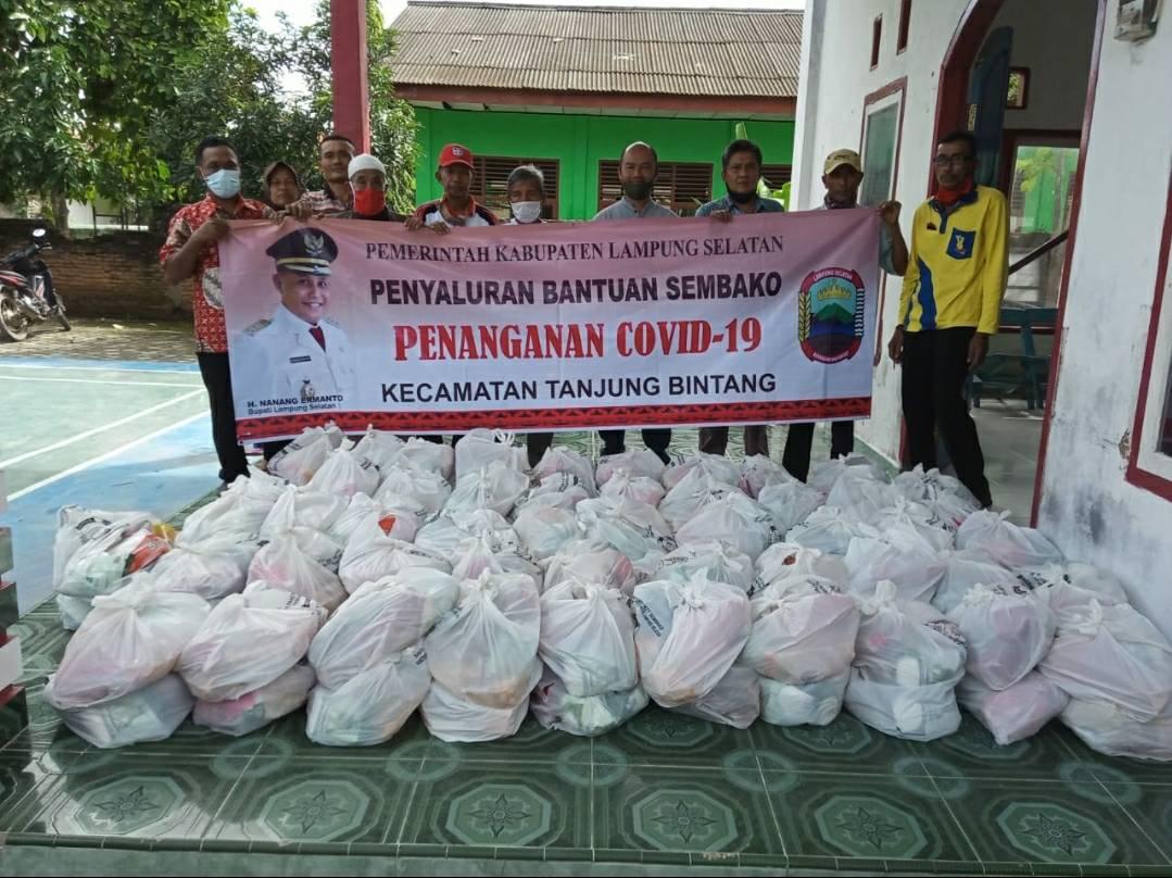 Pembagian sembako 1